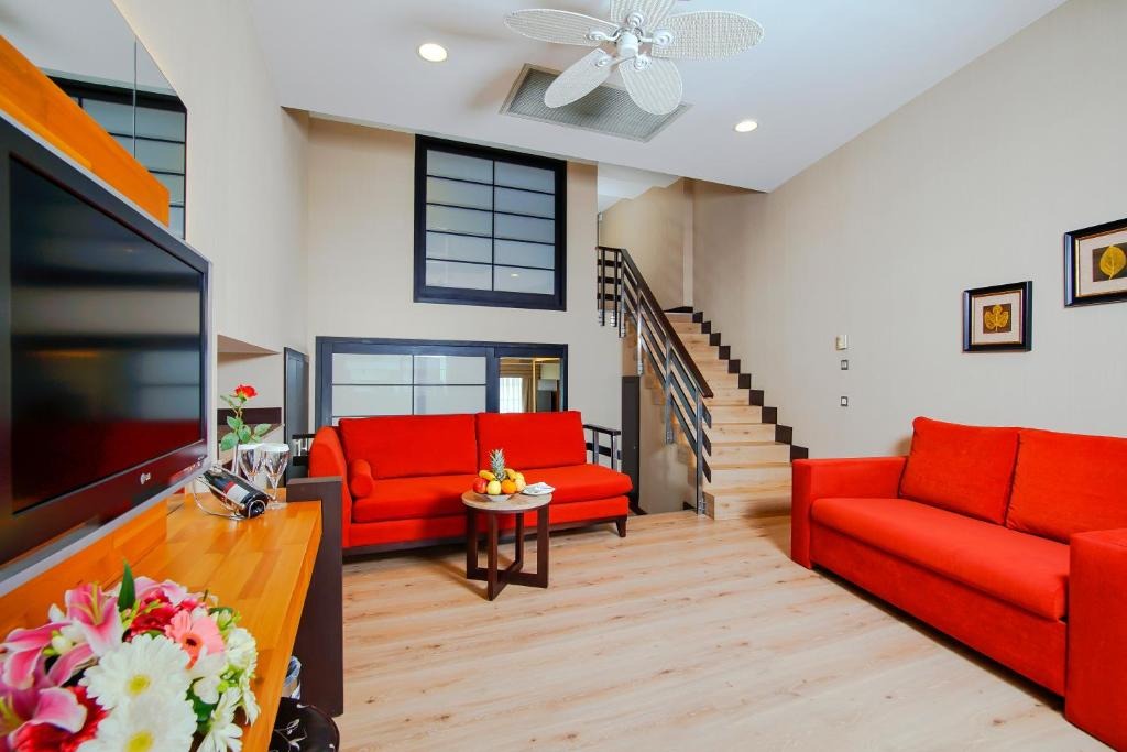 هتل لیماک دلوکس